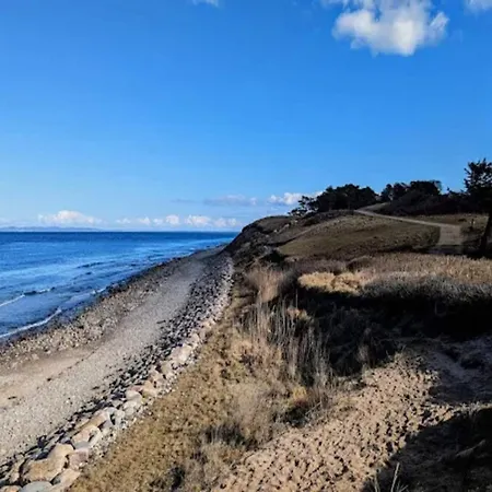 6 Person In Gilleleje-by Traum *