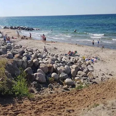 6 Person In Gilleleje-by Traum * Gilleleje