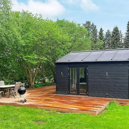 6 Person In Gilleleje-by Traum *